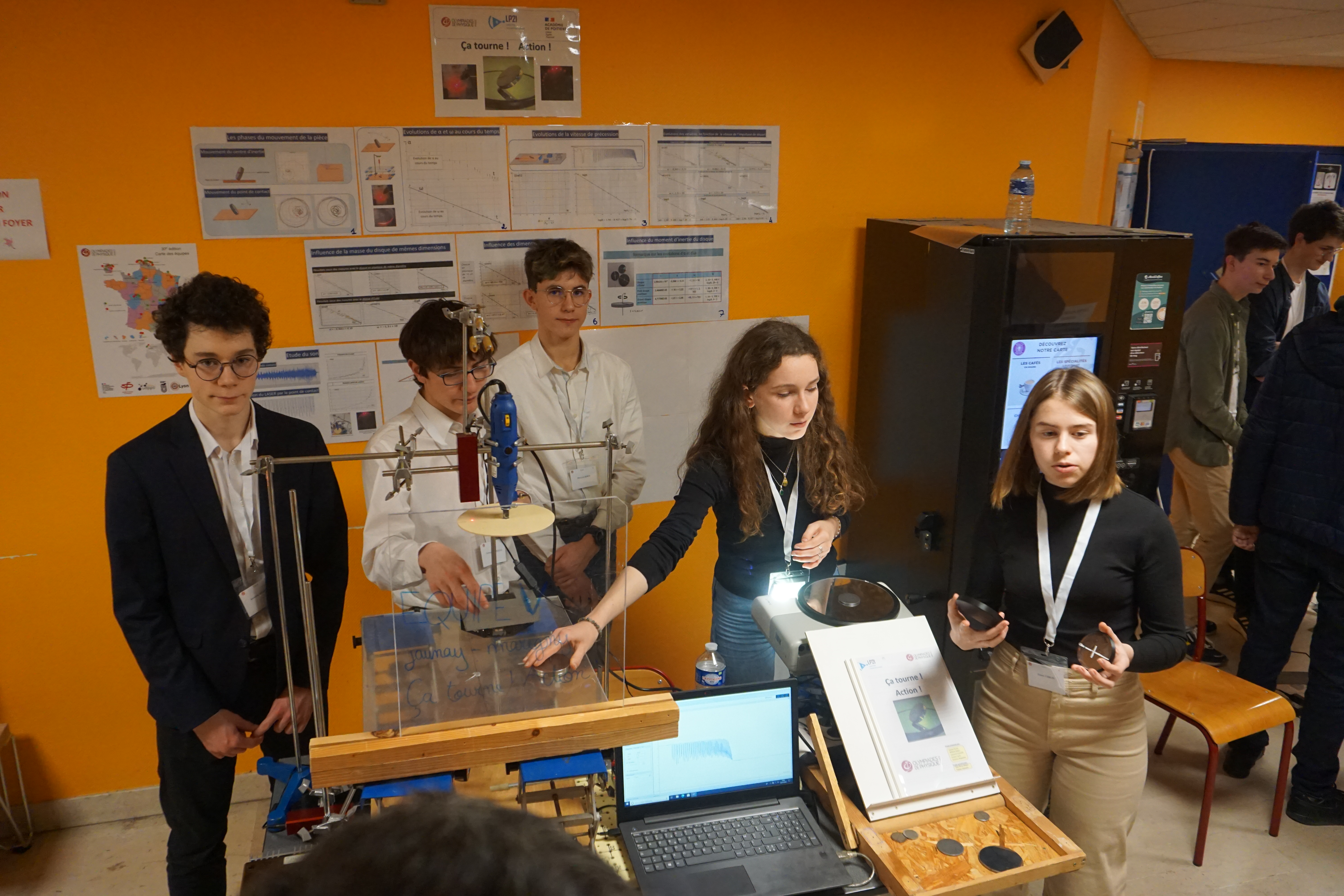 30-CIA-eq101-L-exposition-publique-63e163ec42e30.jpg