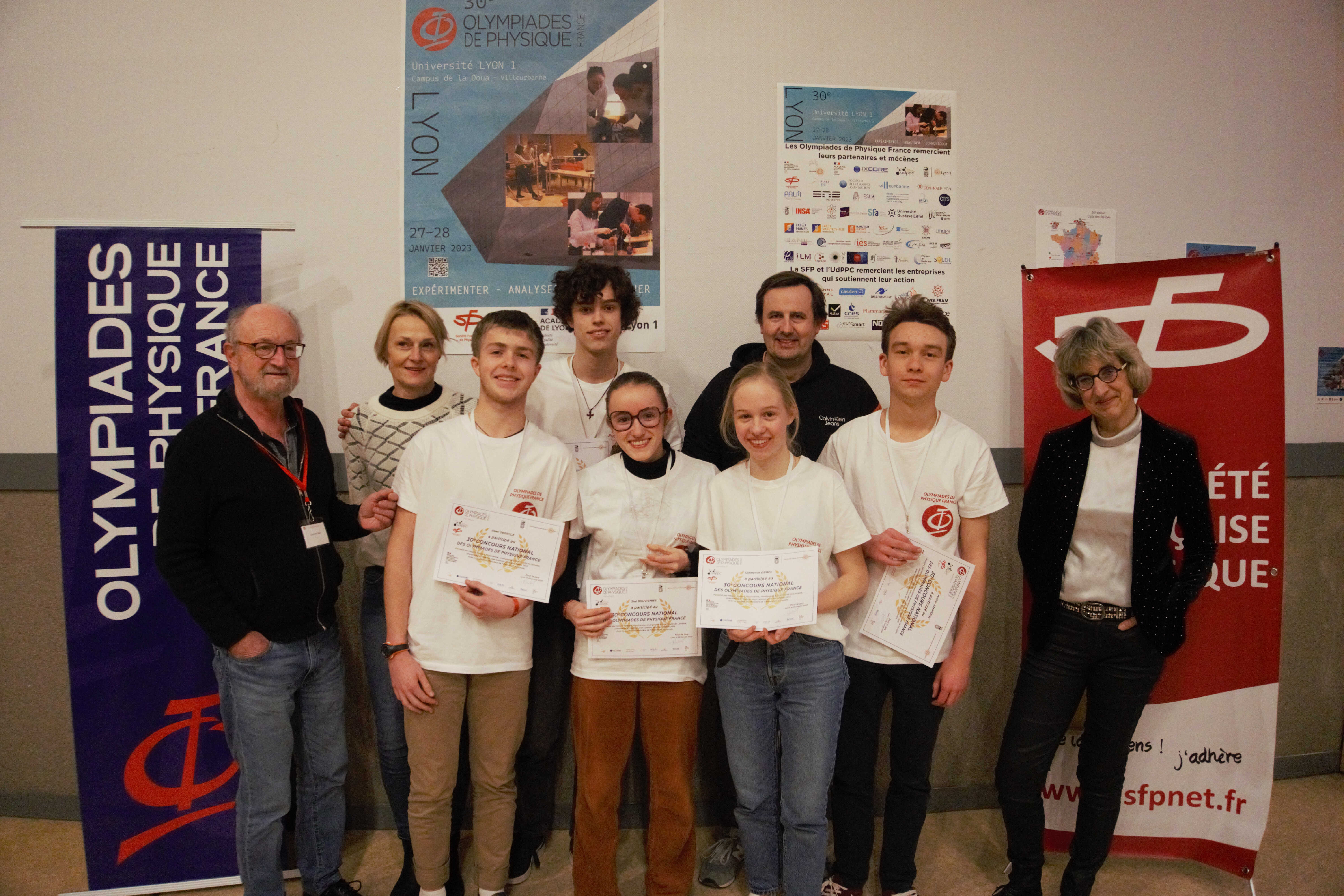 30-CN-eq-104-La-remise-des-prix.63d8ccc83ec18.jpg