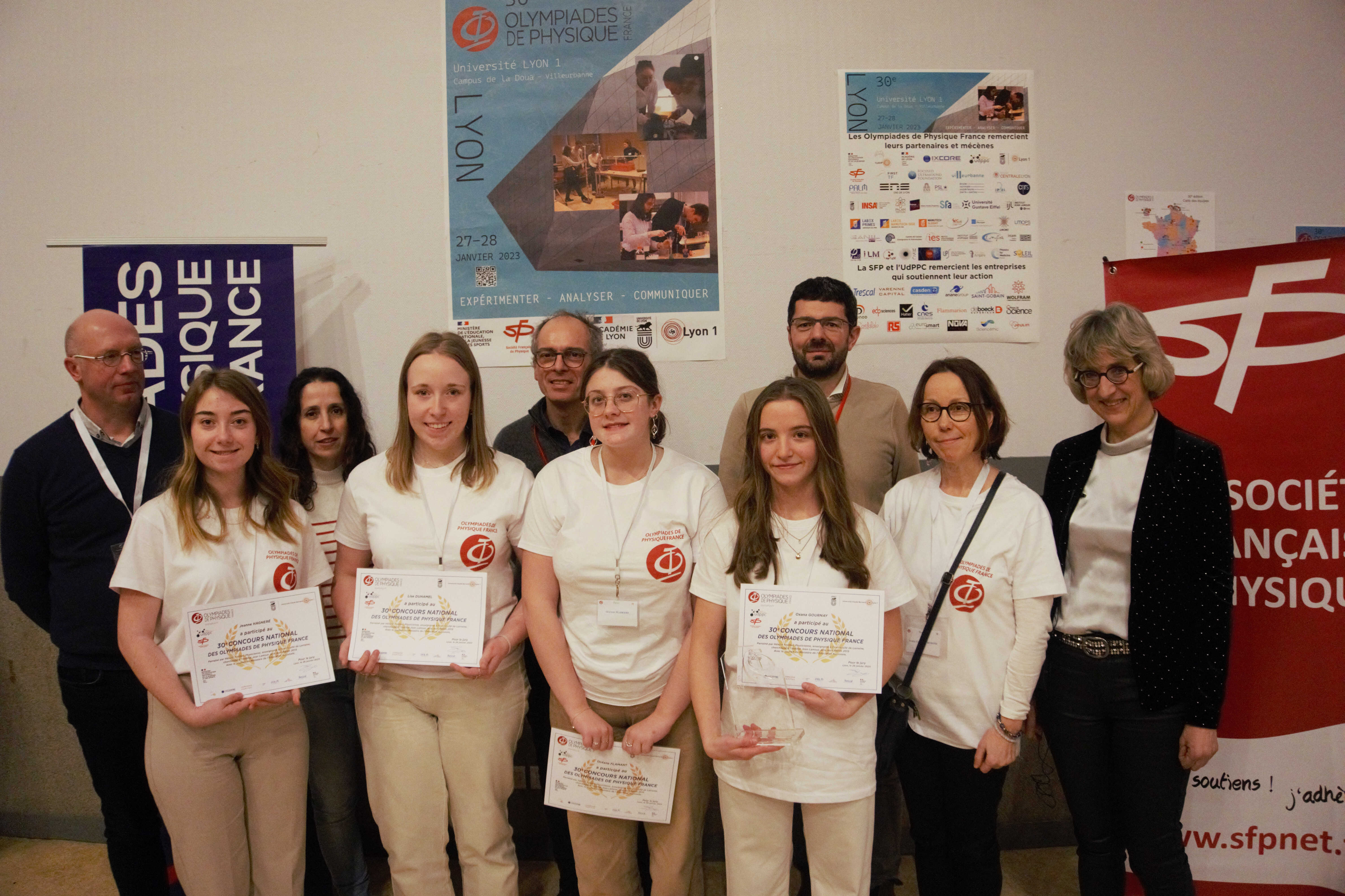 30-CN-eq-104-La-remise-des-prix.63d8cccc17476.jpg