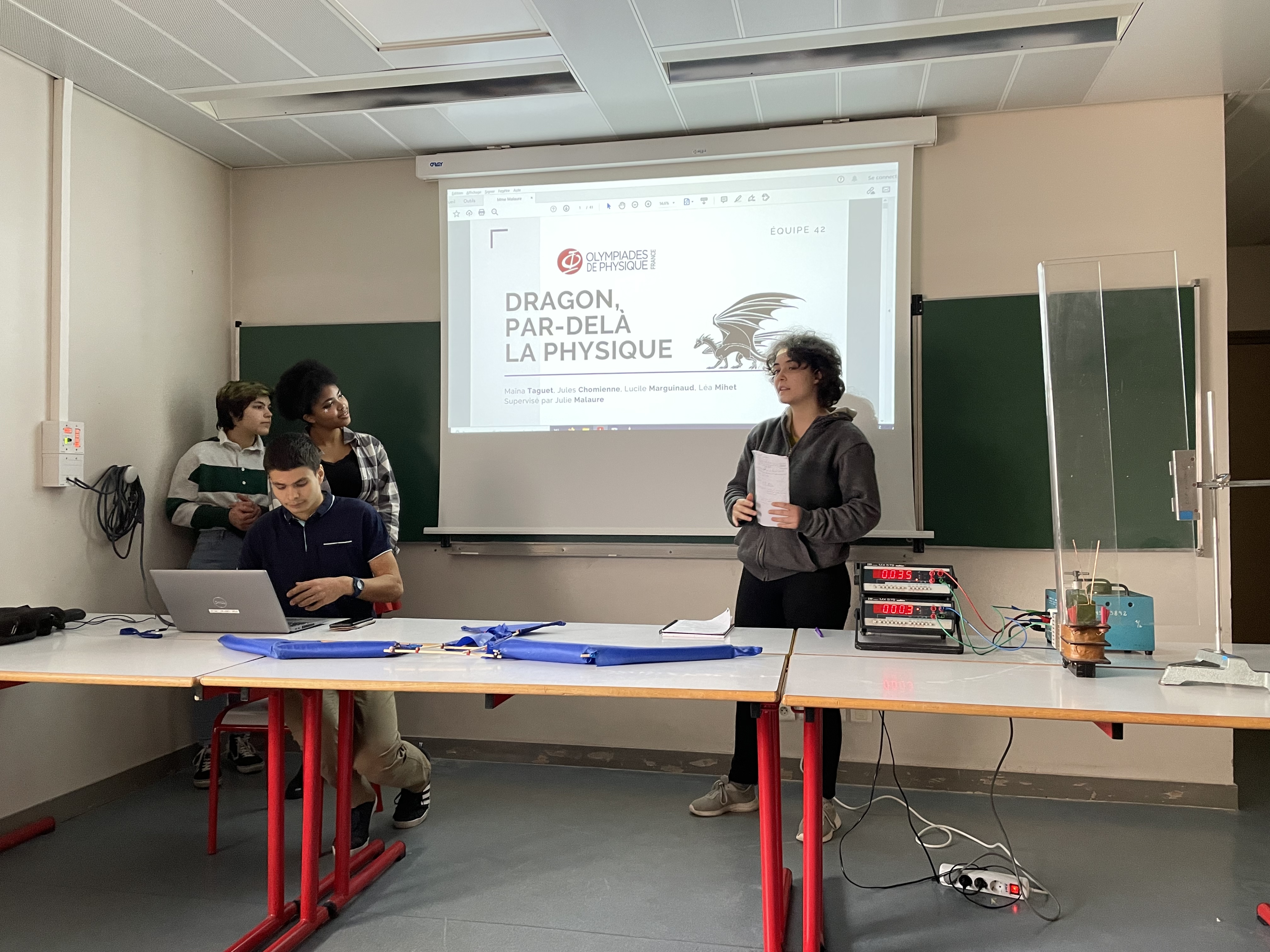 30-Marne-la-Vallee-eq42-Dragon-par-dela-la-physique-63919c7ba0697.jpeg