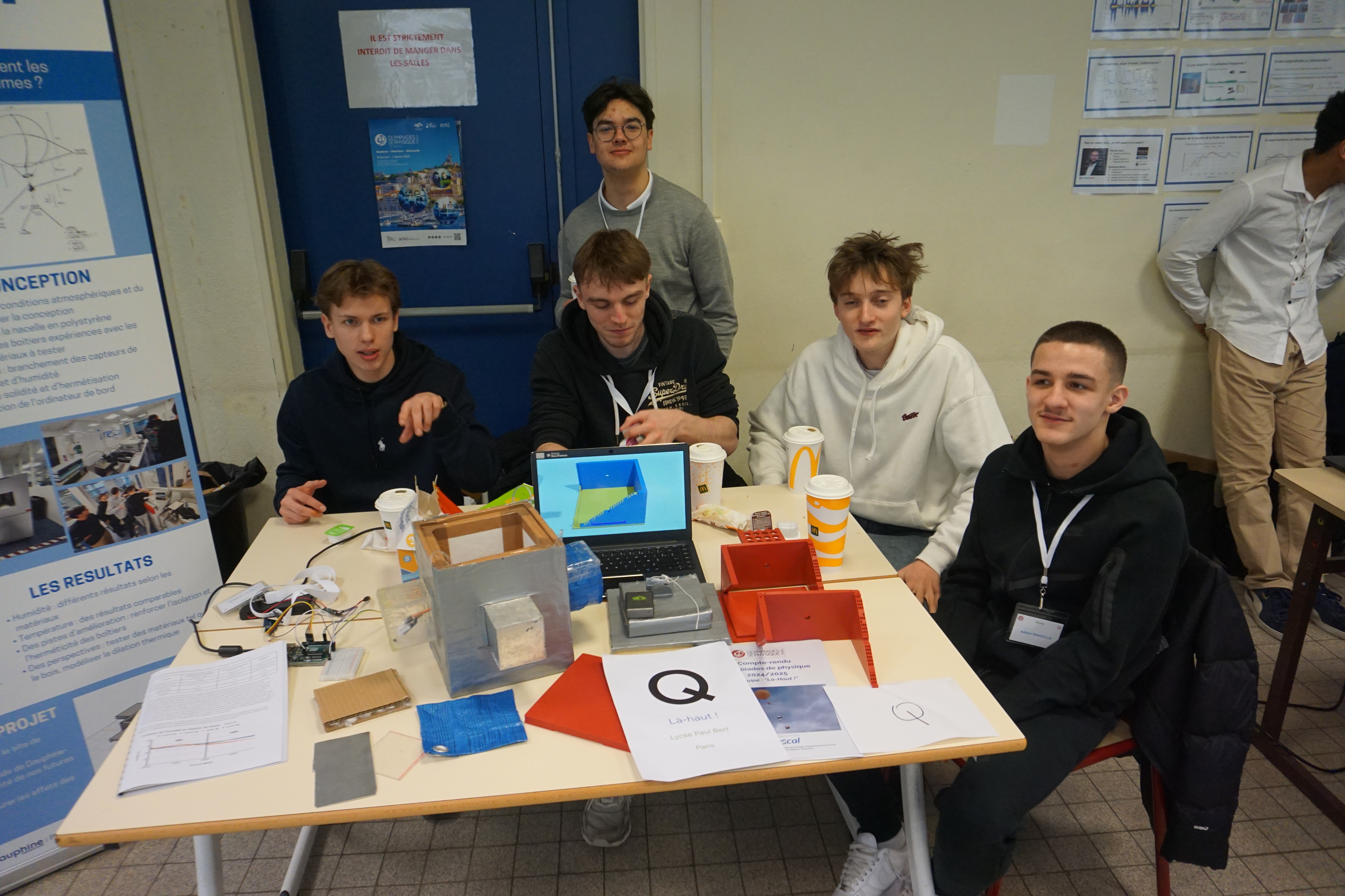 32-CN-eq-102-Exposition-publique.67a32e279a0fe.jpg