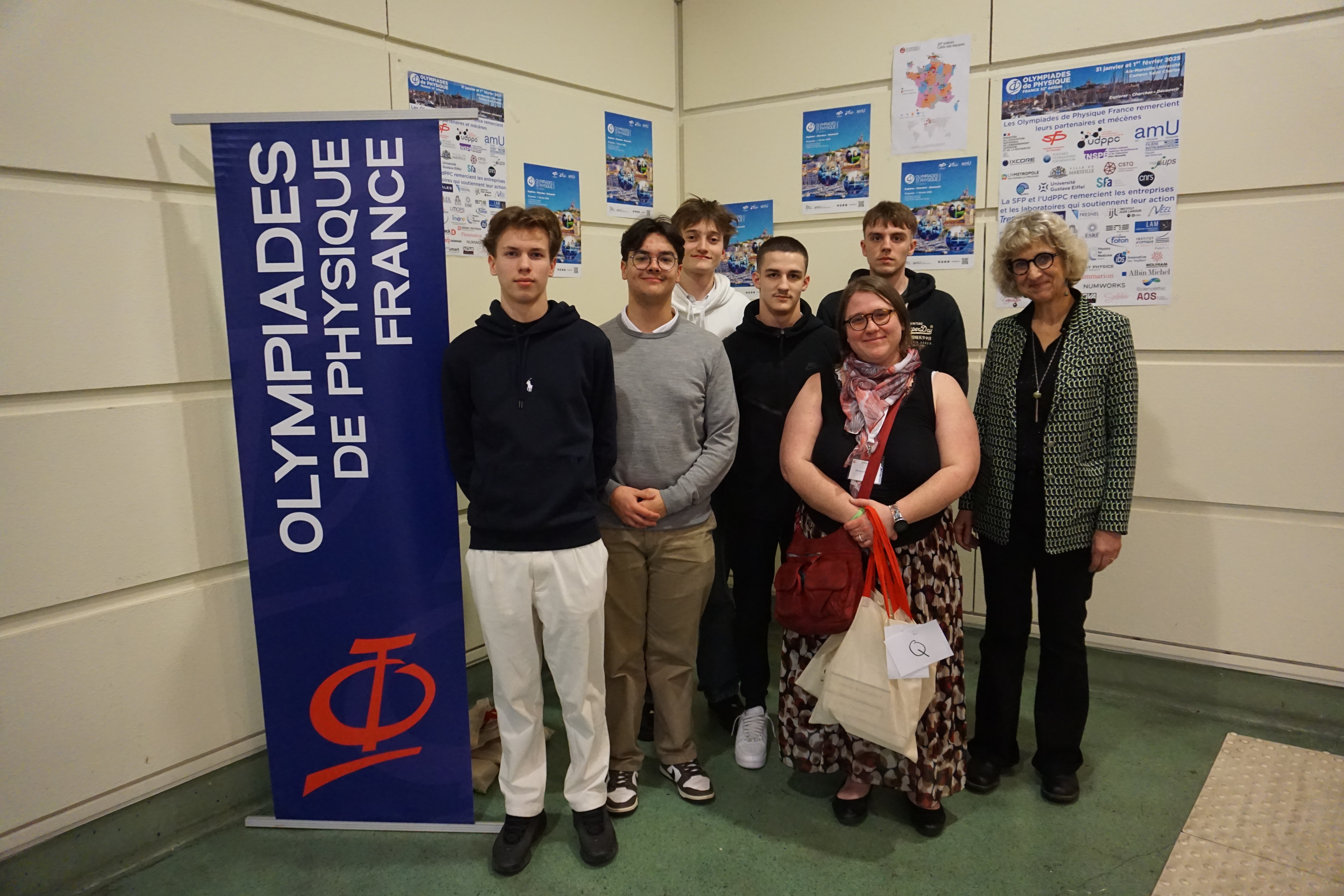 32-CN-eq-104-Remise-des-prix.67a32fc6c4e2a.jpg