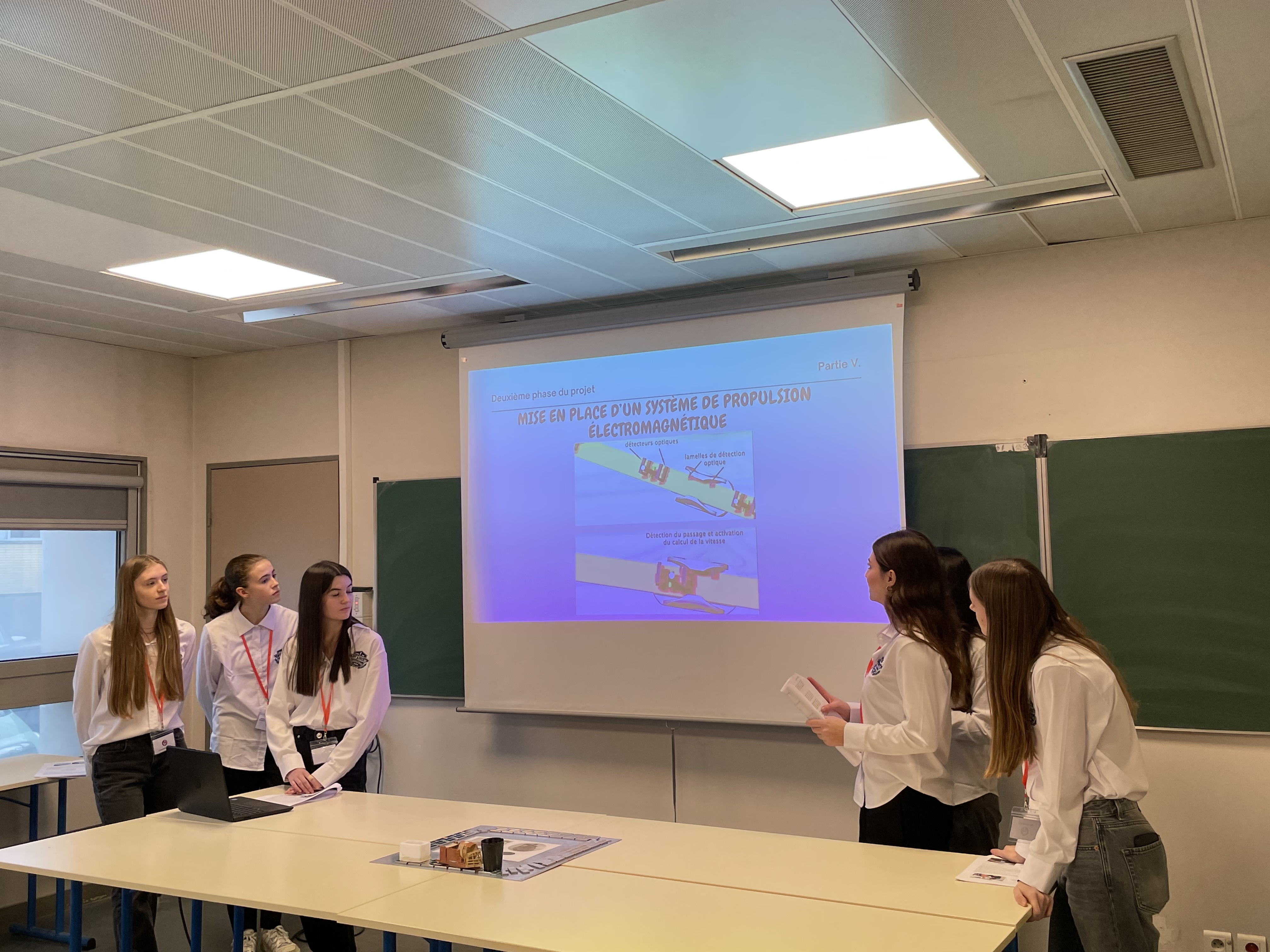 32-Creteil-Marne-la-Vallee-eq57-MagnetoMotive-6762c0e225ee9.jpg